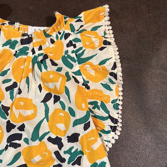 Flutter Sleeve Top - Picture 3 of 3